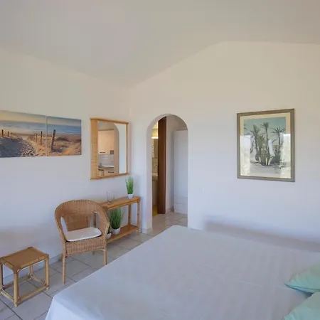 Semesterbostad Helloelba Azzurra *