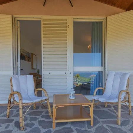 Semesterbostad Helloelba Azzurra *
